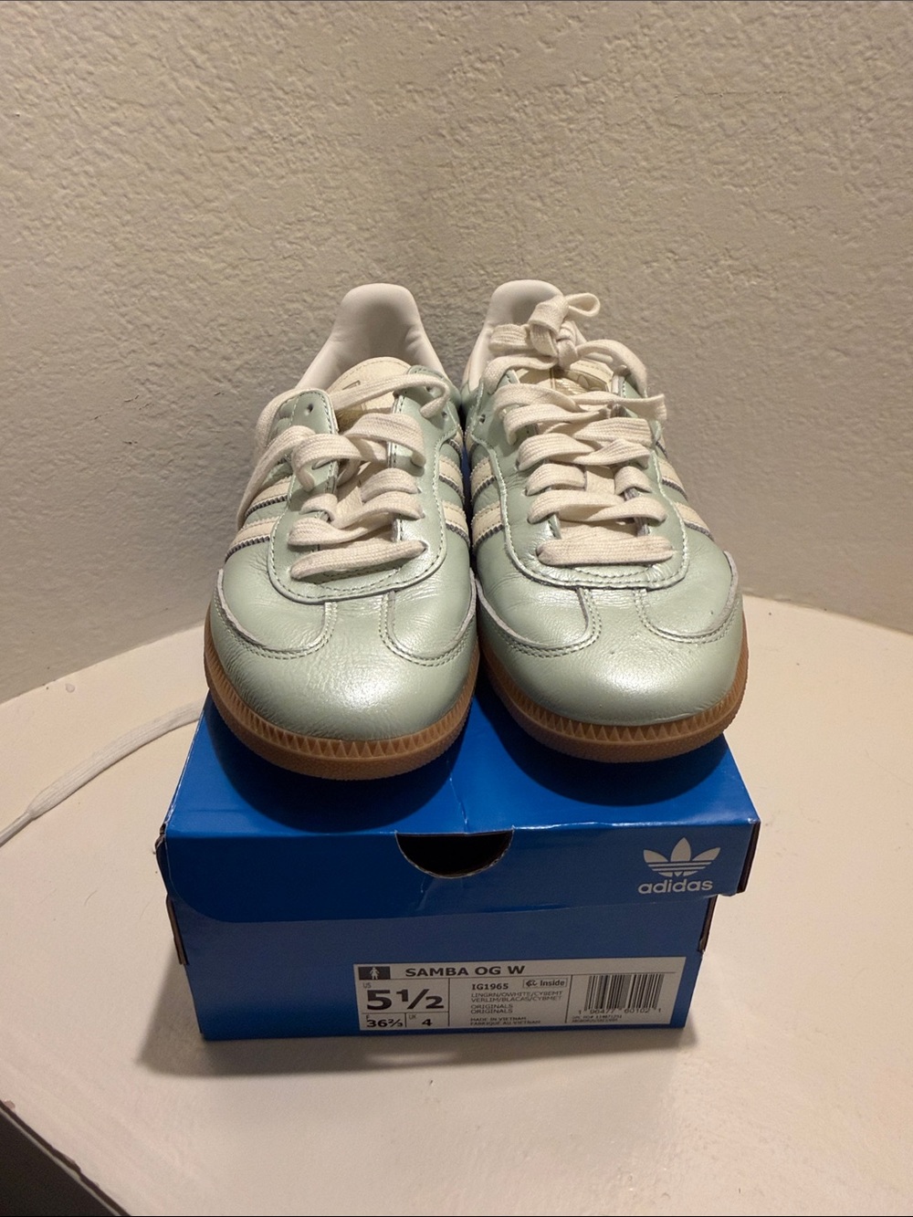 adidas women’s Samba OG W Sneakers - Mint Green/White